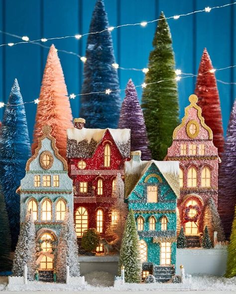 Townhouse Christmas, Luxury Christmas Decor, Christmas To Do List, Outside Christmas Decorations, Cody Foster, Diy Christmas Village, Christmas Village Houses, Glitter Houses, Christmas Interiors