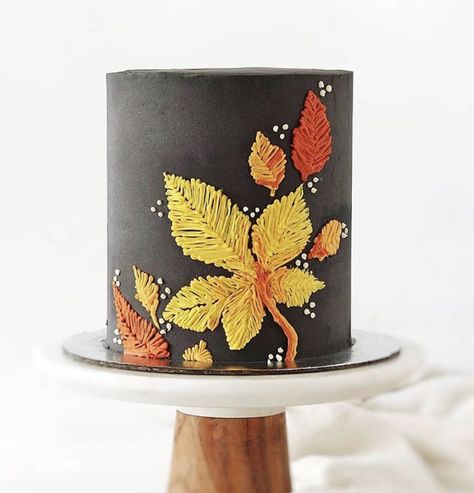 Fall Leaf Cake, Fall Cake, Thanksgiving Cakes, Wilton Cake Decorating, Fall Cakes, Wilton Cakes, Special Cake, Fall Leaf, Let Them Eat Cake