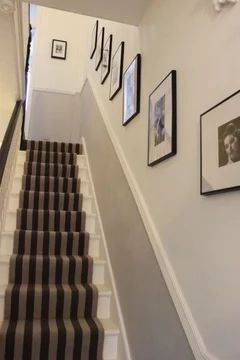 Narrow Hallway Decorating Ideas, Small Hallway Decorating, Decorating Hallways, Hallways Ideas, Hallway Paint Colors, Landing Decor, Hall Stairs And Landing, Landing Ideas, Hallway Staircase