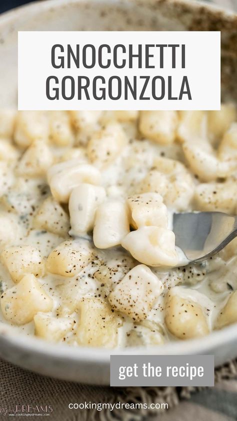 Creamy Gnocchetti Gorgonzola Gnocchi With Blue Cheese Sauce, Gnocchi With Gorgonzola Cream Sauce, Gnocchi Gorgonzola Sauce, Gnocchi Sauces, Gorgonzola Cheese Recipes, Gorgonzola Gnocchi, Gorgonzola Cream Sauce, Gorgonzola Recipes, Gnocchi Sauce