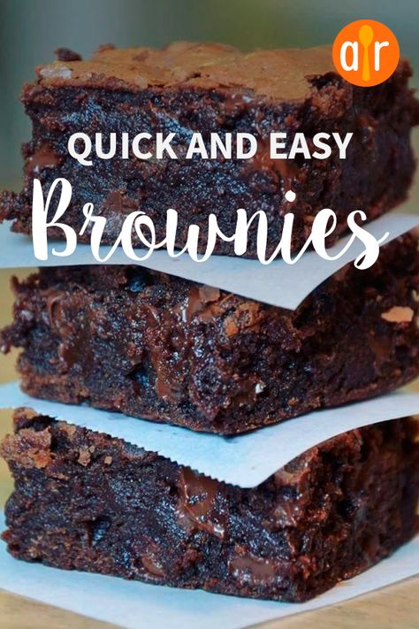 Quick And Easy Brownies, Quick Easy Brownies, Easy Brownies, Easy Brownie, Chewy Brownies, Quick Easy Desserts, Chocolate Squares, Recipe Simple, Brownies Recipe Easy