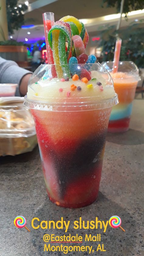 Candy Slushies, Slushies Aesthetic, Slushy Drinks, Slushie Recipe, Mexican Snacks, Candy Drinks, Smoothie Drink Recipes, Sleepover Food, Junk Food Snacks