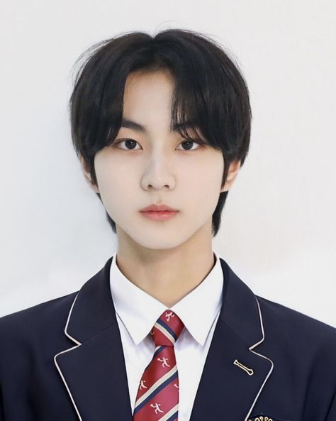 yang jungwon ID enhypen kpop Kpop Student Id Photo, Jungwon Id, Kpop Id Picture, Kpop Id, Enhypen Yang Jungwon, Pass Photo, Id Picture, School Id, Id Photo