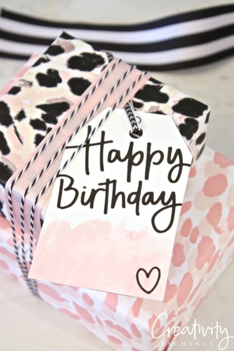 free printable hand lettered gift tags and printable leopard print gift wrap. Diy Birthday Gift Tags, Birthday Tags Free Printable, Birthday Sister Gift, Birthday Gift Tags Printable, Sister Gifts Diy, Craft Paper Wrapping, Printable Wrapping Paper, Leopard Print Gifts, Happy Birthday Tag