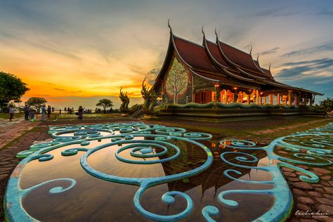 Ubon Ratchathani, Beautiful Countries, Asian Design, Modern Beach, Future Lifestyle, Countries Around The World, Island Vacation, Travel Around The World, All Rights Reserved