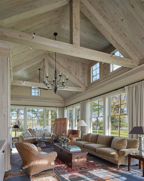 Great room at waterfront estate with beams and paneled cathedral ceiling by Barnes Vanze Architects, Inc. Sunroom Designs, Cathedral Ceiling, Decor Minimalist, Farmhouse Living, Barn House, Lamps Living Room, Design Case, Home Fashion, 인테리어 디자인