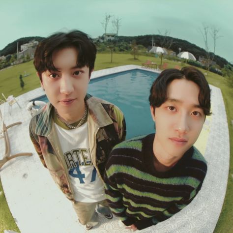 Kyungsoo And Chanyeol, Chanyeol And Kyungsoo, Exo Pfp, Exo Chanyeol Icon, Chanyeol And Baekhyun, Kyungsoo Icon, Chanyeol Icons, Exo Do Kyungsoo, Exo Icons