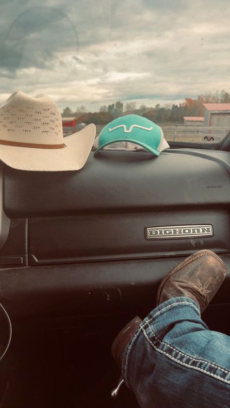 Western Truck Aesthetic, Rodeo Astethic, Western Lifestyle Aesthetic, Rodeo Life Aesthetic, Western Life Aesthetic, Barrel Racer Aesthetic, Country Lifestyle Aesthetic, Old Country Aesthetic, Cowboy Aesthetic Western