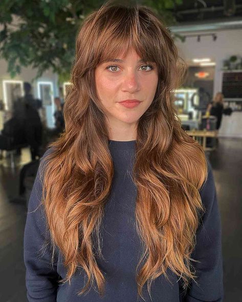 Long Shag Fringe, Long Layered Womens Haircuts, Soft Shag Haircut Long Wavy, Soft Shag Long Hair, Medium Length Shag Hairstyles With Bangs, Shag Hair Women, Shag Hairstyles Long Wavy, Soft Shaggy Hair, Soft Shag Haircut Long