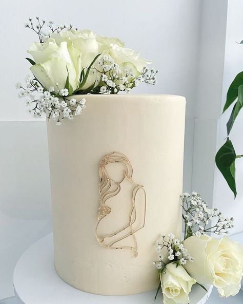 Something a little different for us 👶🏼 How gorgeous is this pregnancy silhouette acrylic charm on @stephscakestudio’s beautiful cake? 🤍 Pregnancy Cake, Cake Pregnancy Announcement, Pregnant Cake Ideas, Pregnancy Announcement Cake, Baby Announcement Cake, Pregnant Cake, Maternity Silhouette, Baby Shower Sweets, Acrylic Charms