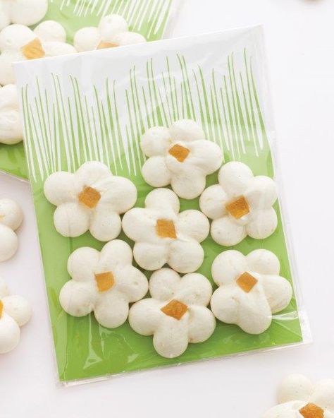 Lemon Meringue Flowers Recipe Meringue Flowers, Lemon Meringue Cake, Easter Treat Bags, Martha Stewart Recipes, Vanilla Paste, Meringue Cookies, Flower Food, Lemon Meringue, Easter Treats