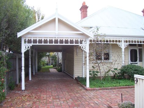 Carport Addition, Building A Carport, Weatherboard House, Pergola Carport, Carport Garage, Carport Designs, Pergola Lighting, Wood Pergola, Wooden Pergola