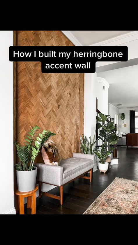 Accent Wall In Dining Room, Accent Wall Hallway, Diy Herringbone Wall, Herringbone Wood Wall, Foyer Accent Wall, Herringbone Accent Wall, Accent Wall Dining Room, Townhome Decorating, Accent Wall Entryway