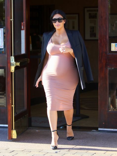 Image Kardashian Photoshoot, Kim Pregnant, Kim Kardashian Photoshoot, Kardashian Pregnant, Kim Kardashian Pregnant, Kim Kardashian Hot, Kim Kardashian Kanye West, Gala Gown, Nude Outfits