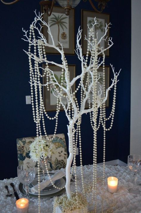 Set a Winter Wonderland Tablescape Classy Winter Wonderland Decorations, Winter Wonderland Table Setting Ideas, Diy White Christmas Decorations, Pearl Table Decor, Beaded Centerpieces, Pearl Christmas Decorations, Pearl Garland Christmas, All White Christmas Decor, Luxury Party Decorations