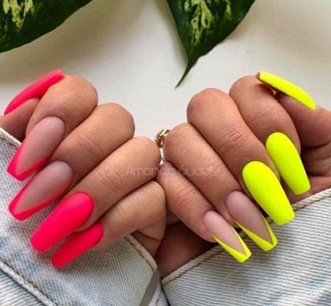 Matt Neon Nails, Pink And Orange Ombre Nails, Pink And Orange Ombre, Orange Ombre Nails, Amazing Nails, French Tip Acrylic Nails, Orange Ombre, Trendy Nail Art, Rainbow Nails