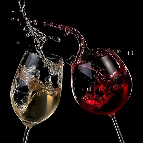 Glass Photography, Wine Photography, Splash Photography, Red And White Roses, Wine Glass Art, Glass Splashback, Wine Art, Tile Murals, Glass Kitchen