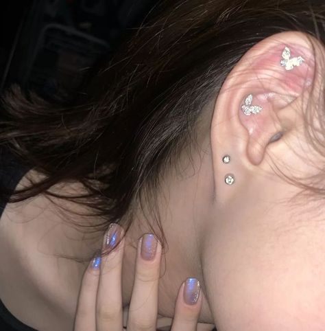 Earing Inspiration, Punk Piercings, Cool Ear Piercings, Pretty Ear Piercings, Cute Ear Piercings, Cute Piercings, Body Jewelry Piercing, Best Tattoo Designs, Dope Jewelry