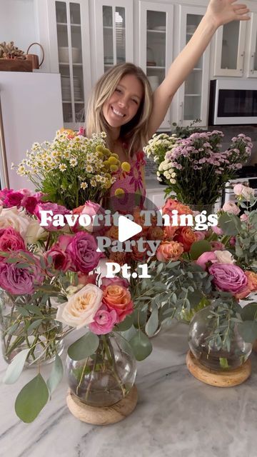 22K views · 1.7K likes | Steph Wentworth  ✨Parties ✨DIY’s ✨Motherhood on Instagram: "If there’s one thing to know about Trader Joe’s flowers, it’s that you have to get there early!!   #traderjoesfinds #traderjoesflowers #flowerbar #flowercart #eventplanner #eventplannersetup #setupwithme #partystylist #partyplanner #buildyourownbouquet #traderjoesflorist #favoritethingsparty #favoritethings" Trader Joe’s Diy Flowers, Trader Joe’s Bouquet Recipes, Trader Joes Bouquet Diy, Trader Joe’s Flowers Bouquet, Trader Joes Flower Arrangements, Trader Joe’s Flowers, Make Your Own Bouquet Station, Trader Joes Flowers, Bouquet Recipe