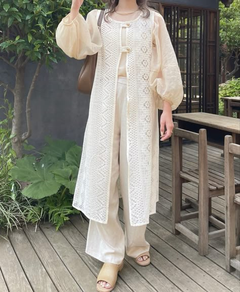 Raya Design Baju Kurung, Outer Brokat Hijab, Dress Hari Raya, Eid Fitri Outfit, Raya Outfit Hijab, Outer Lebaran, Hakoba Tops, Ootd Hari Raya, Outfit Lebaran Simple