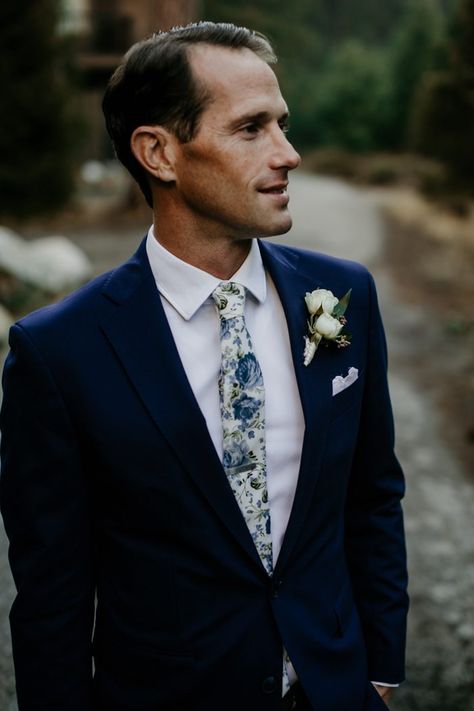 2019 Spring Groom Style Trends | Junebug Weddings Spring Groom, Floral Menswear, Floral Tie Wedding, Groom Trends, Fall Groom, Navy Groom, Groom Suit Grey, Creek Wedding, Yosemite Wedding