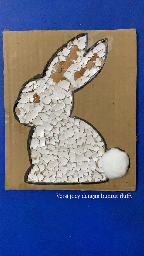 Mosaic bunny rabbit with eggsshell, recycle art Egg Mosaic Art Ideas, Eggshell Mosaic Art Easy, Mosaic Art For Kids Easy, Egg Shell Art Eggshell Mosaic, Eggshell Mosaic Art, Paper Mosaic Art Ideas, Rabbit Activities, Egg Mosaic, Baby Art Crafts