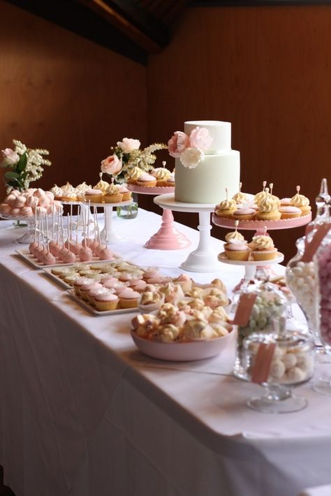 Wedding+Dessert+Table | hello naomi: mint and dusty pink dessert table..! Sweet16 Ideas, Pink Dessert Table, Antipasto Board, Pink Dessert Tables, Desert Bar, Pink Dessert, Buffet Dessert, Party Display, Pink Desserts