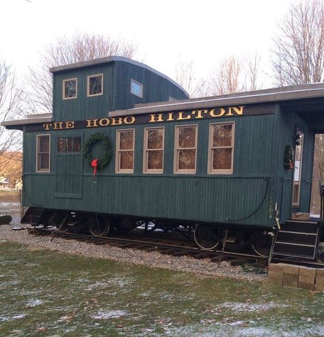 This is the story of a family’s tiny caboose cabin and their 1981 mobile hot tub. The chassis was bought in 1999 and the caboose cabin was built on it in 2003. By 2005, the couple were able t… Caboose Tiny House, Modern Tiny Homes, House Bus, Bus Interior, Van Living, Bus Conversion, Train Pictures, Tiny House Cabin, Cabin Design