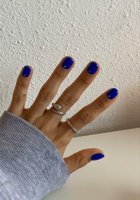 Royal Blue Shellac Nails, Short Cobalt Blue Nails, Royal Blue Natural Nails, Dark Blue Nails Summer, Electric Blue Nails Short, Royal Blue Dip Nails, Blue Shirt Nails, Royal Blue Manicure, Natural Nail Inspo Short