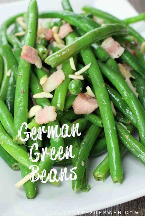 The German cuisine is known for the love of meat dishes. But what is not very known, that every dish comes traditionally with at least one vegetables side or a salad. One of these traditional vegetable sides are Speckbohnen, which are green beans with bacon and a special spice twist.  #greenbeans #greenbeanswithbacon #germangreenbeansrecipe #germanrecipes #germanfood #germansidedish German Vegetable Side Dishes, German Spices, German Green Beans, Good Green Bean Recipe, German Side Dishes, German Dinner, Easy German Recipes, German Party, Green Bean Salad Recipes