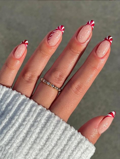 Elegant short Christmas nail design inspo
Christmas is just around the corner, which means it’s time for a fresh list of Christmas-inspired nail designs. This year, I’ve curated a collection specifically for those with shorter nails, showcasing 30 beautiful short Christmas nail designs. Short Christmas Nail Designs, Short Christmas Nails, Christmas Nail Colors, Holiday Nails Christmas, Candy Cane Nails, Red Christmas Nails, French Tip Nail Designs, Holiday Nail Designs, Plaid Nails