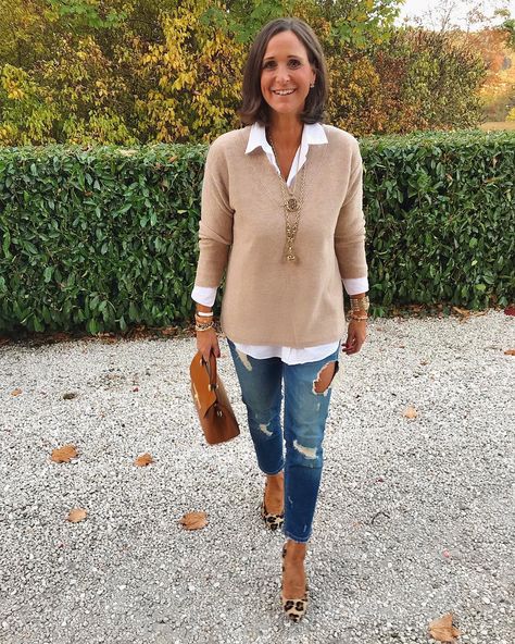 6,158 Likes, 197 Comments - Tanja 🌸Daily Outfits & Details (@jagta8) on Instagram: “Happy Friday 🍂🍂 ********************************************Outfitlinks in der…” Mode Over 50, Outfit For Petite Women, Outfits For Petite, Looks Jeans, Stylish Outfits For Women Over 50, Over 60 Fashion, Petite Women, Fashion Over 40, Fashion Over 50