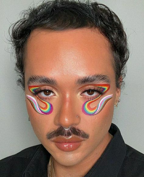 Pride Looks Makeup, Pride Graphic Liner, Pan Pride Makeup, Trans Flag Makeup, Pride Eyeliner, Work Makeup Looks, Nyc Pride, Pride 2023, Artsy Makeup