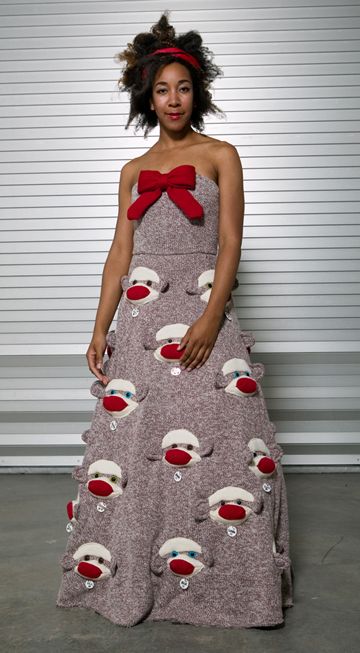 This is for Lothair! hehe Weird Prom Dress, Worst Prom Dresses, Prom Dress Fails, Funny Prom, Monkey Dress, Prom Dress Pictures, Dress Pictures, Funny Dresses, Unique Prom Dresses