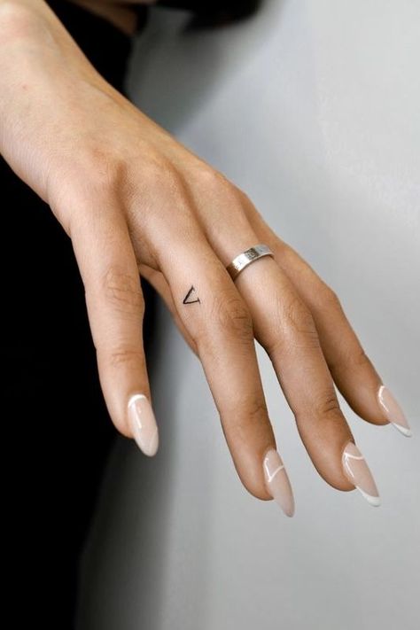 Finger Letter Tattoos, V Letter Tattoo, F Tattoo, Middle Finger Tattoos, V Tattoo, Minimalist Tattoo Ideas, P Tattoo, Finger Tattoo For Women, Finger Tats