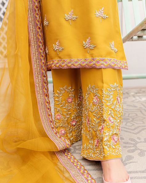 DM us for orders and more info Raw Silk Salwar, Mustard Yellow Outfit, Classy Couture, Punjabi Suit Neck Designs, Suit Neck Designs, Dupatta Dress, Yellow Suit, Velvet Dress Designs, Hand Embroidery Dress