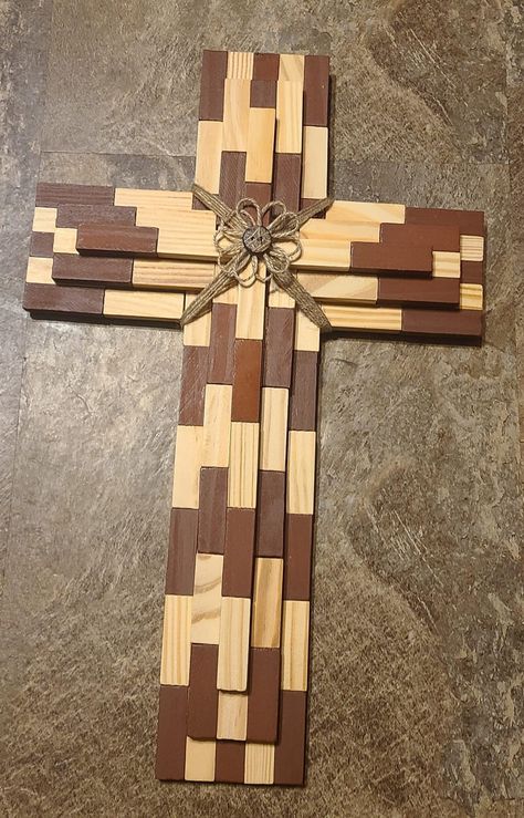 Jenga Cross Craft, Jenga Ideas, Jenga Crafts, Wooden Crosses Diy, Wood Crosses Diy, Diy Dollar Store Crafts Projects, Wooden Cross Crafts, Wooden Clothespin Crafts, Wood Wall Cross