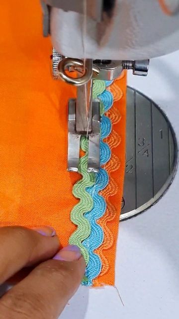 71K views · 1.8K likes | Jass Designer on Instagram: "✨Sewing Tips And Tricks✨ Viral Zig Zag . #sewing #stitching #trending #reel #jassdesigner #costura" Sewing Tips And Tricks, Hand Model, January 1, Sewing Tips, Sewing Hacks, Zig Zag, Tips And Tricks, Stitching, Models