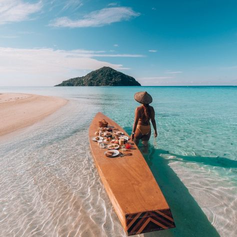 Floating breakfast in Bawah Reserve paradise. Jungle Spa, Floating Breakfast, Pool Photography, Nature Trip, Honeymoon Cruise, Breakfast Photo, New Product Ideas, Sun Clouds, Water Blue