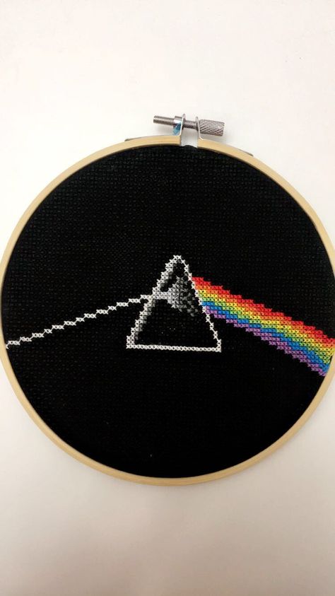 Pink Floyd Cross Stitch, Pink Floyd Wall, Aida Fabric, Pixel Art Grid, Wall Crosses, Cross Stitch Patterns Free, Canvas Patterns, Hama Beads, Cross Stitch Designs