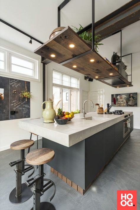 Modern Industrial Kitchen, Desain Pantry, Industrial Kitchen Design, Scandinavian Kitchen, Industrial Kitchen, Kitchen Room Design, Kitchen Inspiration Design, Open Plan Kitchen, Kitchen Style