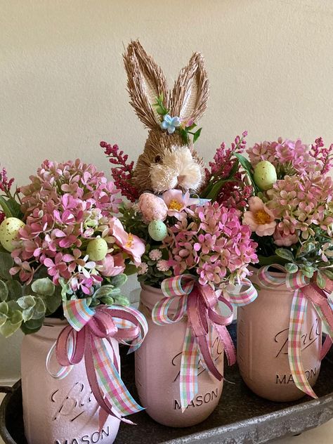 Easter Bunny Centerpiece, Easter Table Centerpieces, Easter Mason Jars, Easter Crafts For Adults, Easter Flower Arrangements, Easter Arrangement, Farmhouse White, Easter Craft Decorations, Easter Tree Decorations