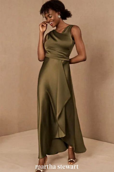 Olive is a great color for a late summer wedding, especially when it's paired with the flattering shape on this mother-of-the-bride dress. Simply put, the look does not disappoint. #weddingideas #wedding #marthstewartwedding #weddingplanning #weddingchecklist Sardinia Wedding, Olive Bridesmaid Dresses, Flattering Maxi Dress, Fall Bridesmaids, Fall Bridesmaid Dresses, Bridesmaid Ideas, Mother Wedding, Anthropologie Wedding, Groom Dresses