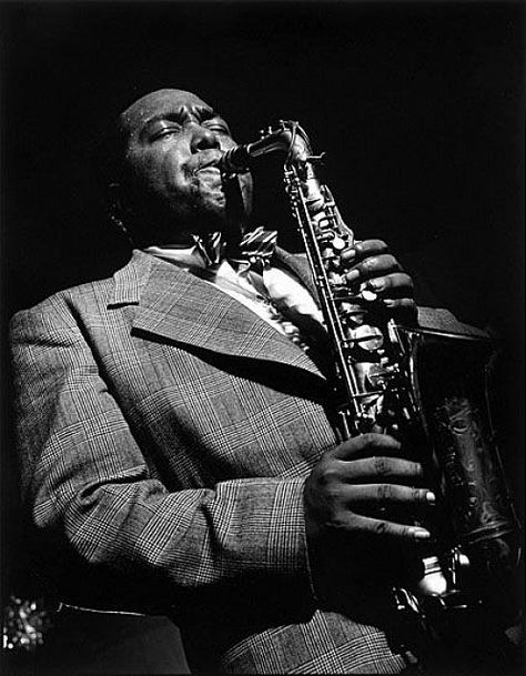 In the Groove: Jazz Portraits: Herman Leonard In the #Groove #Jazz #Portraits #Washington #National #Portrait #Gallery @npg Arte Jazz, Jazz Saxophonist, Jazz Saxophone, Richard Rogers, Charlie Parker, Diahann Carroll, Jazz Poster, Jazz Artists, Ella Fitzgerald