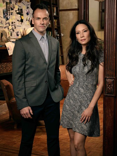 Elementary Tv Show, Sherlock Holmes Elementary, Elementary Tv, Elementary Sherlock, Elementary My Dear Watson, Jonny Lee Miller, Lucy Liu, Ex Machina, Looks Style