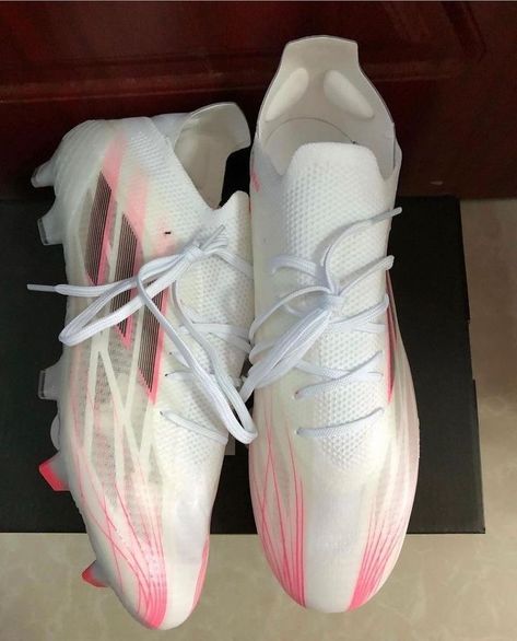 Messi Cleats, Soccer Footwork Drills, Adidas Soccer Boots, Cool Football Boots, Best Soccer Cleats, Girls Soccer Cleats, Best Soccer Shoes, Adidas Soccer Shoes, Football Outfit