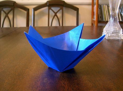 Origami - Zhoubi Bowl by oschene.  Diagrams available. Paper Palace, Origami Bowl, Box Origami, Origami Boxes, Cd Holder, Origami And Kirigami, Origami Paper Art, Origami Folding, Useful Origami