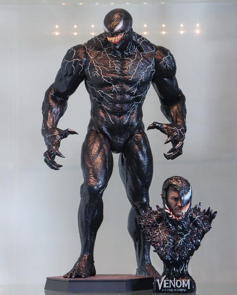 Will you be getting the newly announced Venom from Spiderman 2? Amazing looking piece but I know a lot of people are put off by the… | Instagram Venom Statue, Lady Venom, Tom Hardy Venom, Venom Toys, Venom 2, Lotus Flower Logo, Symbiotes Marvel, Spiderman 2, Kaiju Monsters