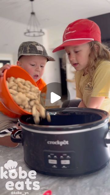 KOBE EATS on Instagram: "🥜 BOILED PEANUTS 🥜 
 
It’s so easy to make this snack in the crockpot all you need is a few ingredients! 

1 lb raw peanuts in the shell (not roasted)
1/4-1/3 cup coarse sea salt, depending on your preference
4 cups of water (or more, as needed) 

🥜 Rinse and sort peanuts, discarding any debris or peanuts that are cracked or broken. 

🥜Combine peanuts, salt, and enough water to generously cover the peanuts in the slow cooker.

🥜 Cook on the high setting for 5-7 hours, or until the peanuts are tender. Stir occasionally during cooking, and add more water as needed to keep the peanuts covered.

#peanuts #boiledpeanuts #snack #nuts #crockpot #easysnack" Kobe Eats, Boiled Peanuts, Raw Peanuts, The Peanuts, 7 Hours, More Water, Few Ingredients, Easy Snacks, Sea Salt