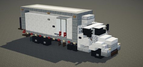 Minecraft Cargo Port, Minecraft Van Build, Minecraft Shopping Cart, Minecraft Truck Build, Minecraft Vehicle Ideas, Minecraft Car Dealership, Minecraft Traveling Cart, Minecraft Cars, Minecraft Vehicles